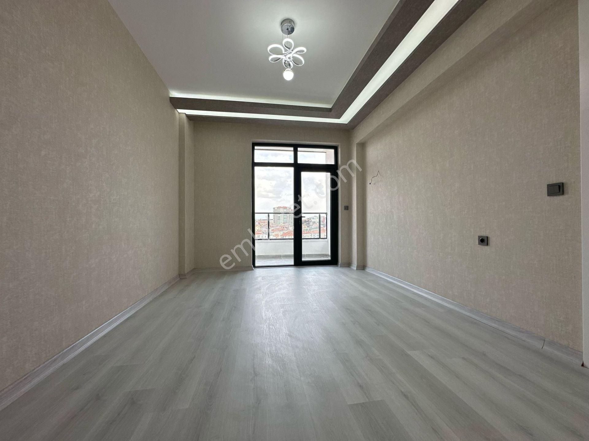 Pursaklar Mehmet Zengin Emlak'tan Kapalı Otoparklı 3.kat 4+1 Teras Balkonlu Sitede Daire - Görsel 21