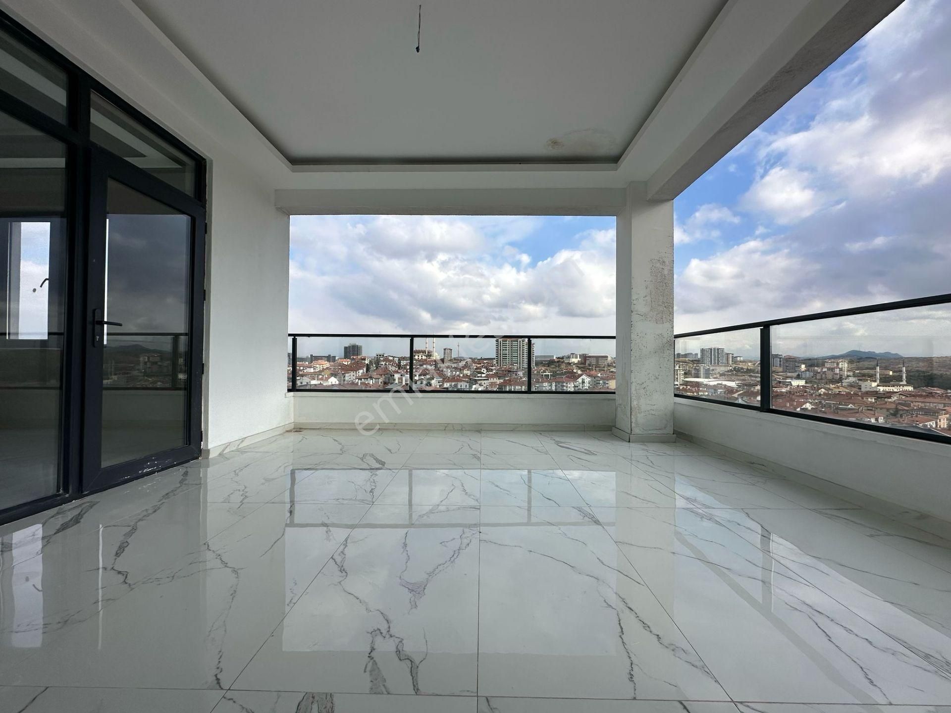 Pursaklar Mehmet Zengin Emlak'tan Kapalı Otoparklı 3.kat 4+1 Teras Balkonlu Sitede Daire - Görsel 29