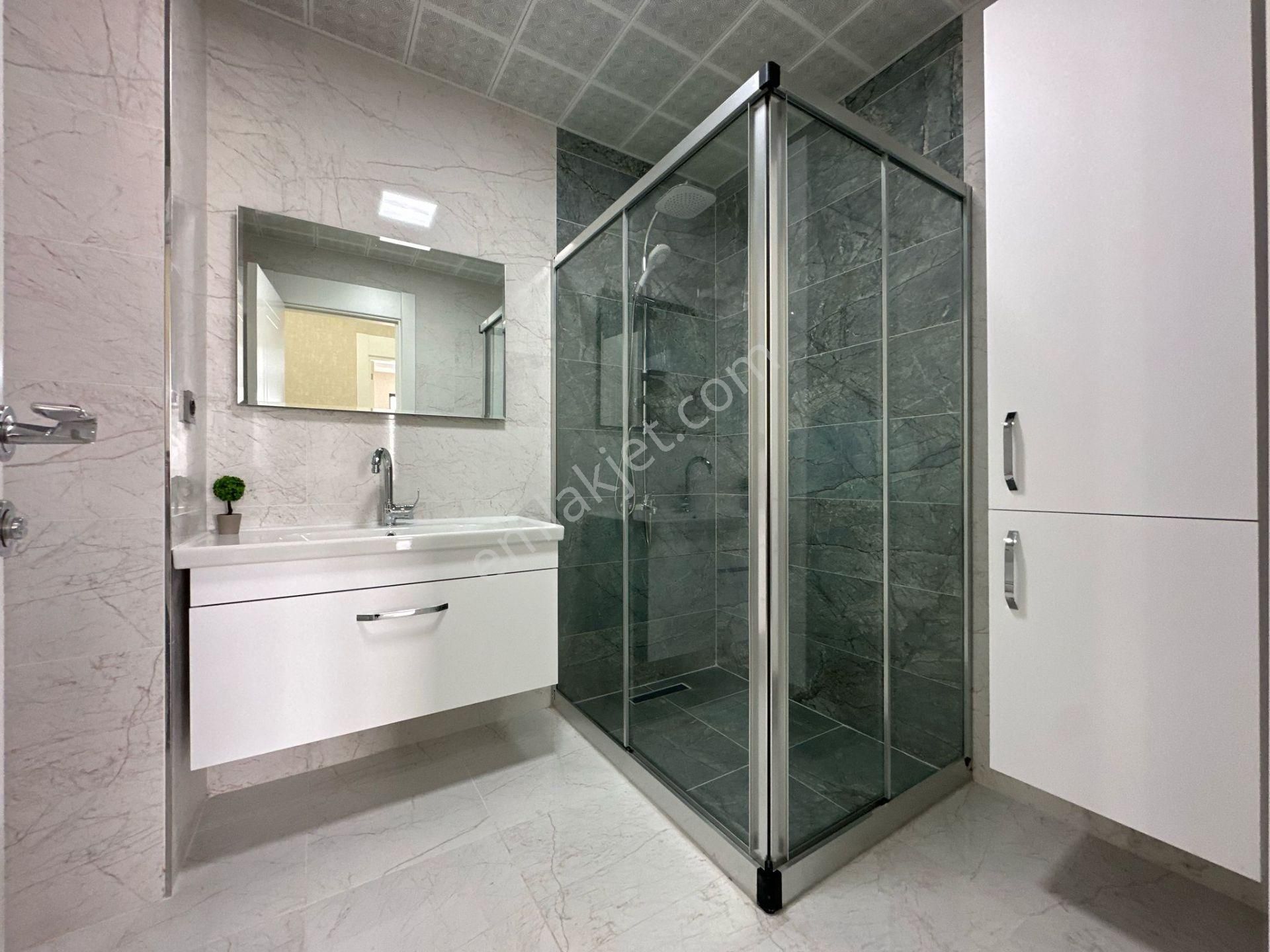 Pursaklar Mehmet Zengin Emlak'tan Kapalı Otoparklı 3.kat 4+1 Teras Balkonlu Sitede Daire - Görsel 41