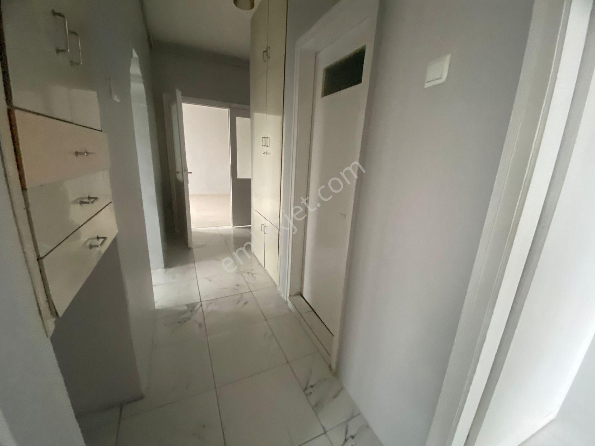 Yenikent Sitesinde Bakımlı Cambalkonlu Arakat 2+1 Daire Kk-4 - Görsel 9