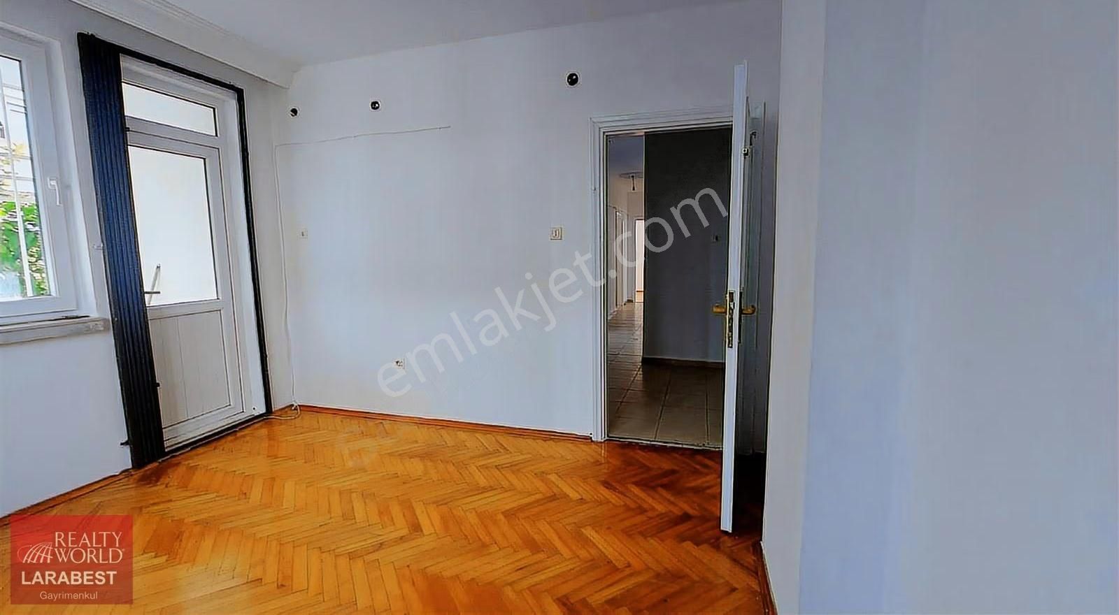 Narenciye'de Sampi Kavşağı Yakınında 3+1kiralık Daire - Görsel 14