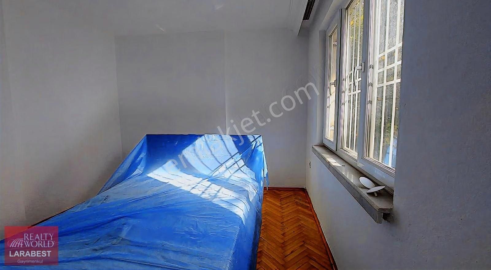 Narenciye'de Sampi Kavşağı Yakınında 3+1kiralık Daire - Görsel 13