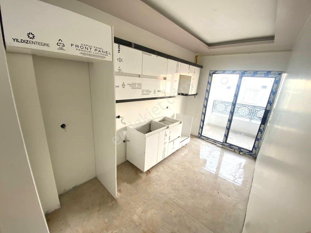 🏡aktiften Merkezi Konumda Kapalı Oto Parklı Ayrı Mutfak Elektirikli Panjurlu Satılık 2+1 Daire - Görsel 3