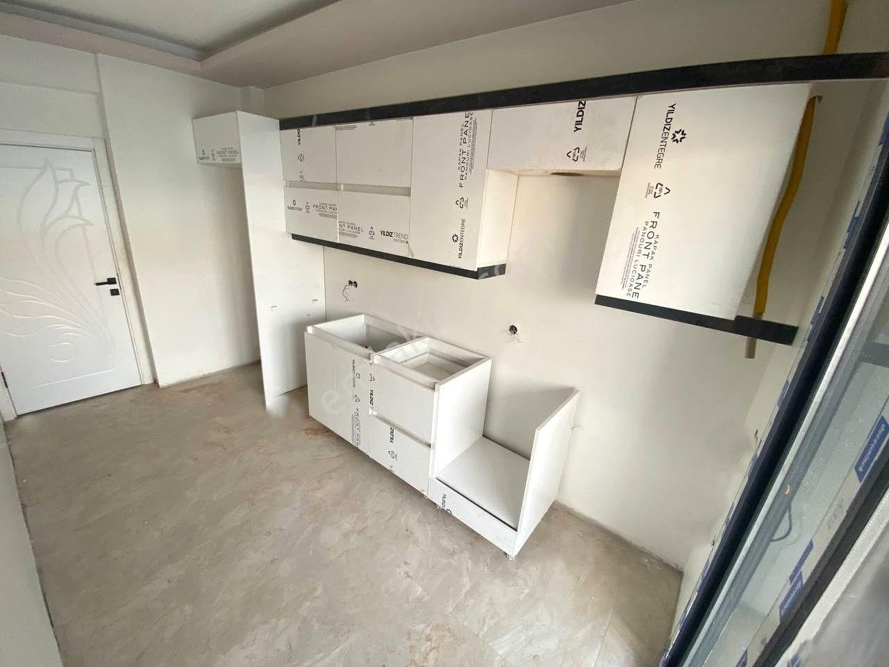 🏡aktiften Merkezi Konumda Kapalı Oto Parklı Ayrı Mutfak Elektirikli Panjurlu Satılık 2+1 Daire - Görsel 11