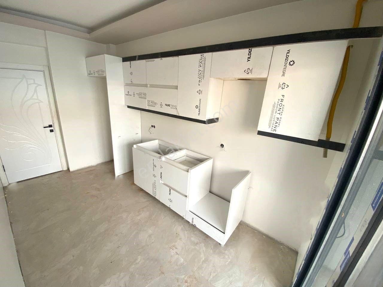 🏡aktiften Merkezi Konumda Kapalı Oto Parklı Ayrı Mutfak Elektirikli Panjurlu Satılık 2+1 Daire - Görsel 7