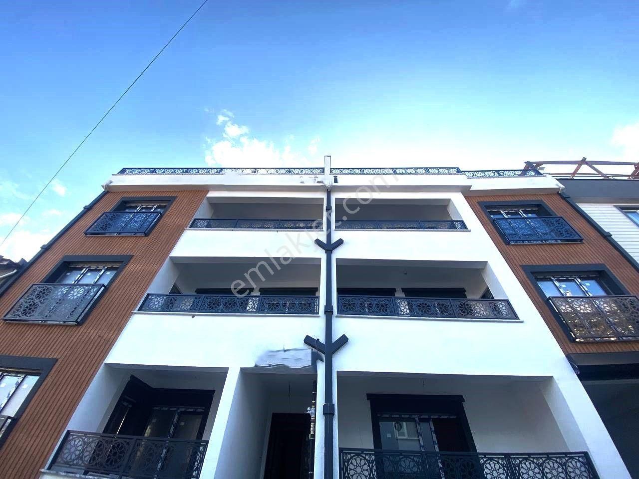 🏡aktiften Merkezi Konumda Kapalı Oto Parklı Ayrı Mutfak Elektirikli Panjurlu Satılık 2+1 Daire