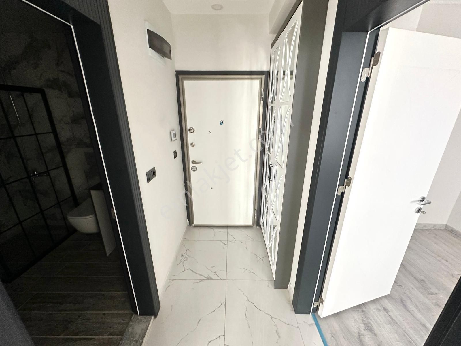 🏡 Referans'tan Akçay'da Şık Tasarımlı Kapalı Otoparklı 1+1 Daire - Görsel 27