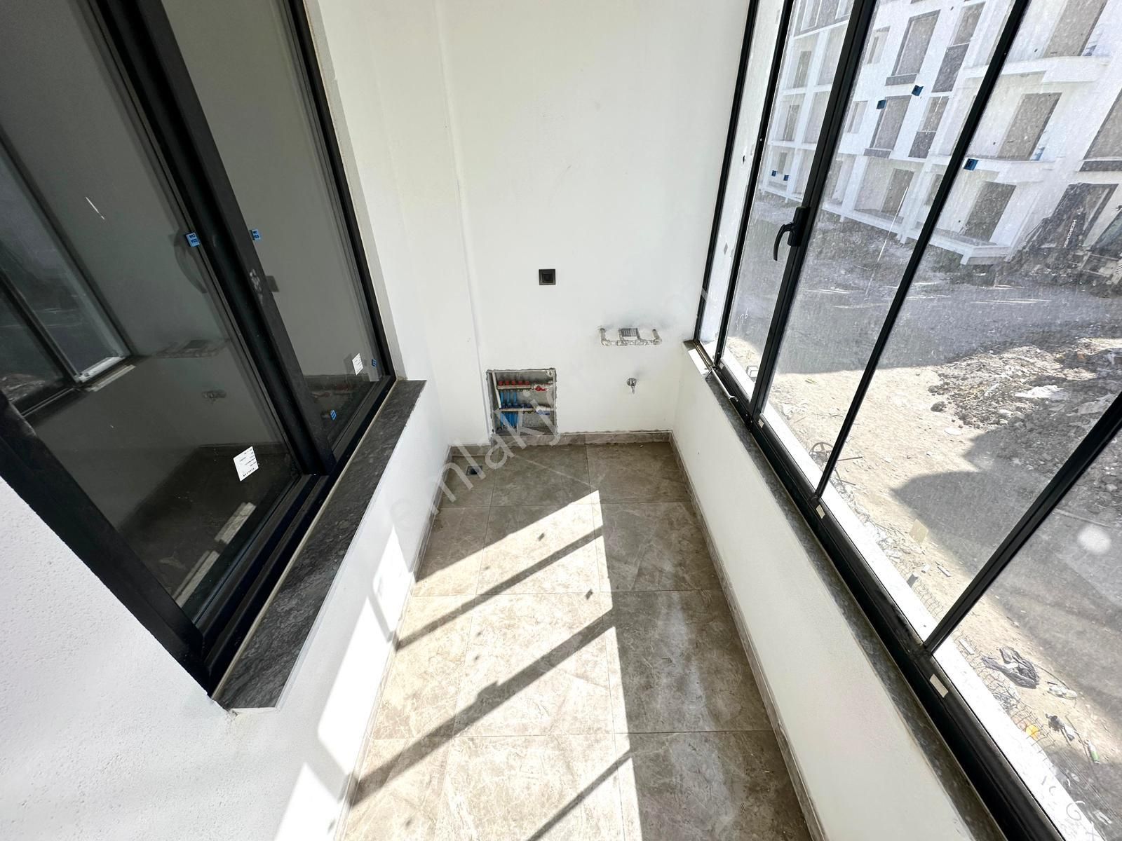 🏡 Referans'tan Akçay'da Şık Tasarımlı Kapalı Otoparklı 1+1 Daire - Görsel 12