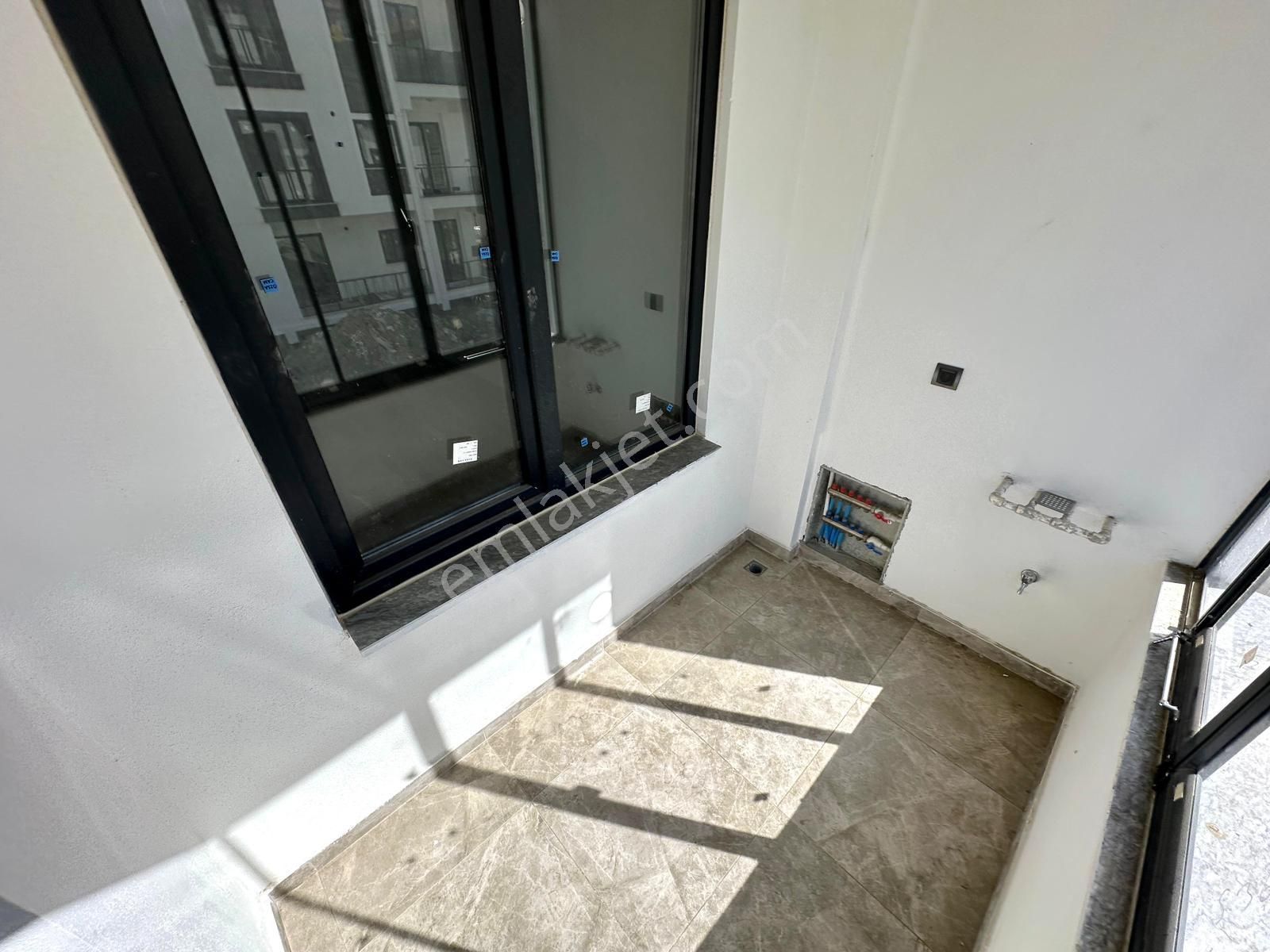 🏡 Referans'tan Akçay'da Şık Tasarımlı Kapalı Otoparklı 1+1 Daire - Görsel 6