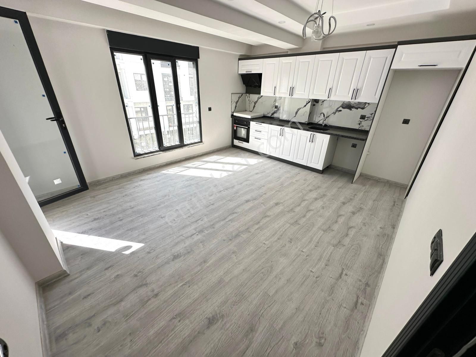 🏡 Referans'tan Akçay'da Şık Tasarımlı Kapalı Otoparklı 1+1 Daire - Görsel 29