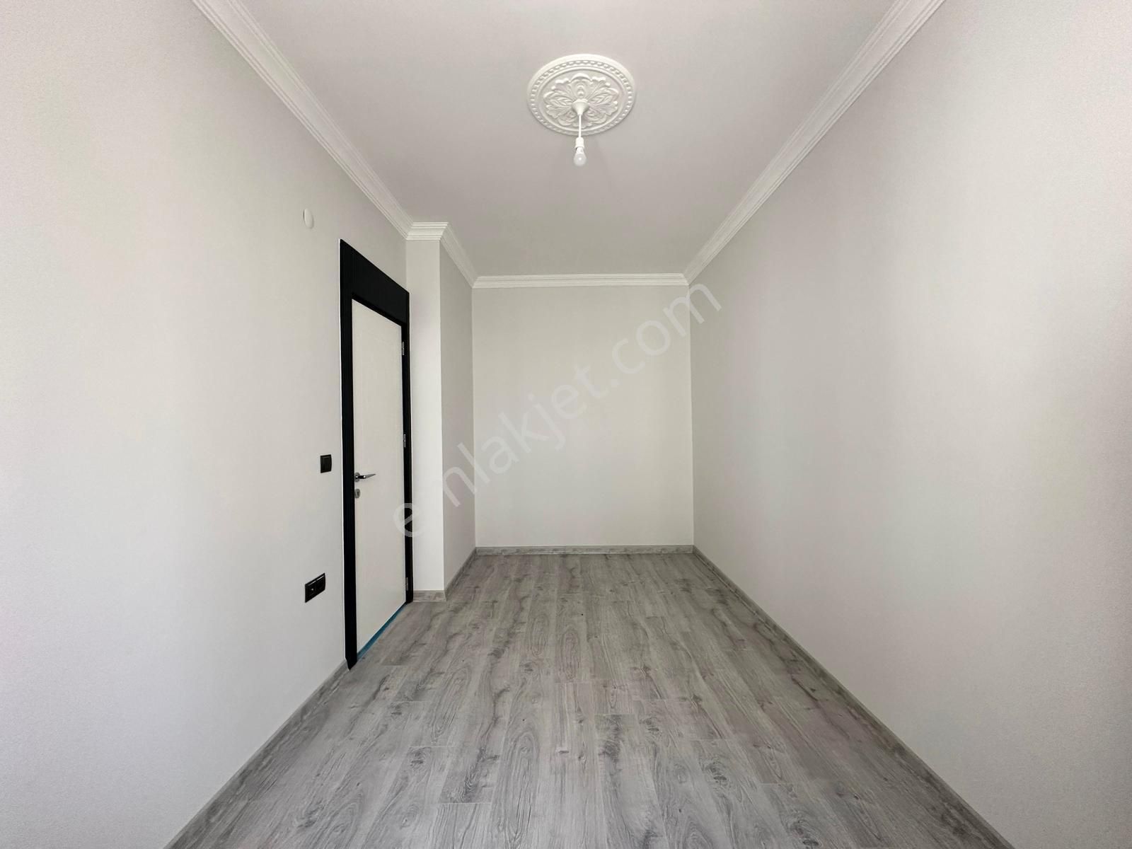 🏡 Referans'tan Akçay'da Şık Tasarımlı Kapalı Otoparklı 1+1 Daire - Görsel 16