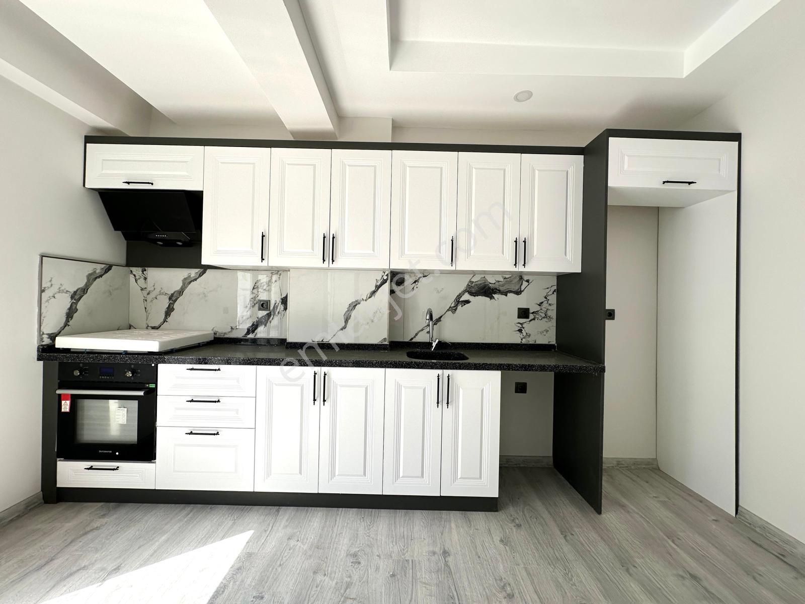 🏡 Referans'tan Akçay'da Şık Tasarımlı Kapalı Otoparklı 1+1 Daire - Görsel 9