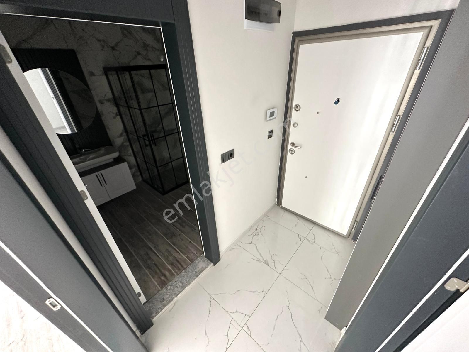 🏡 Referans'tan Akçay'da Şık Tasarımlı Kapalı Otoparklı 1+1 Daire - Görsel 24