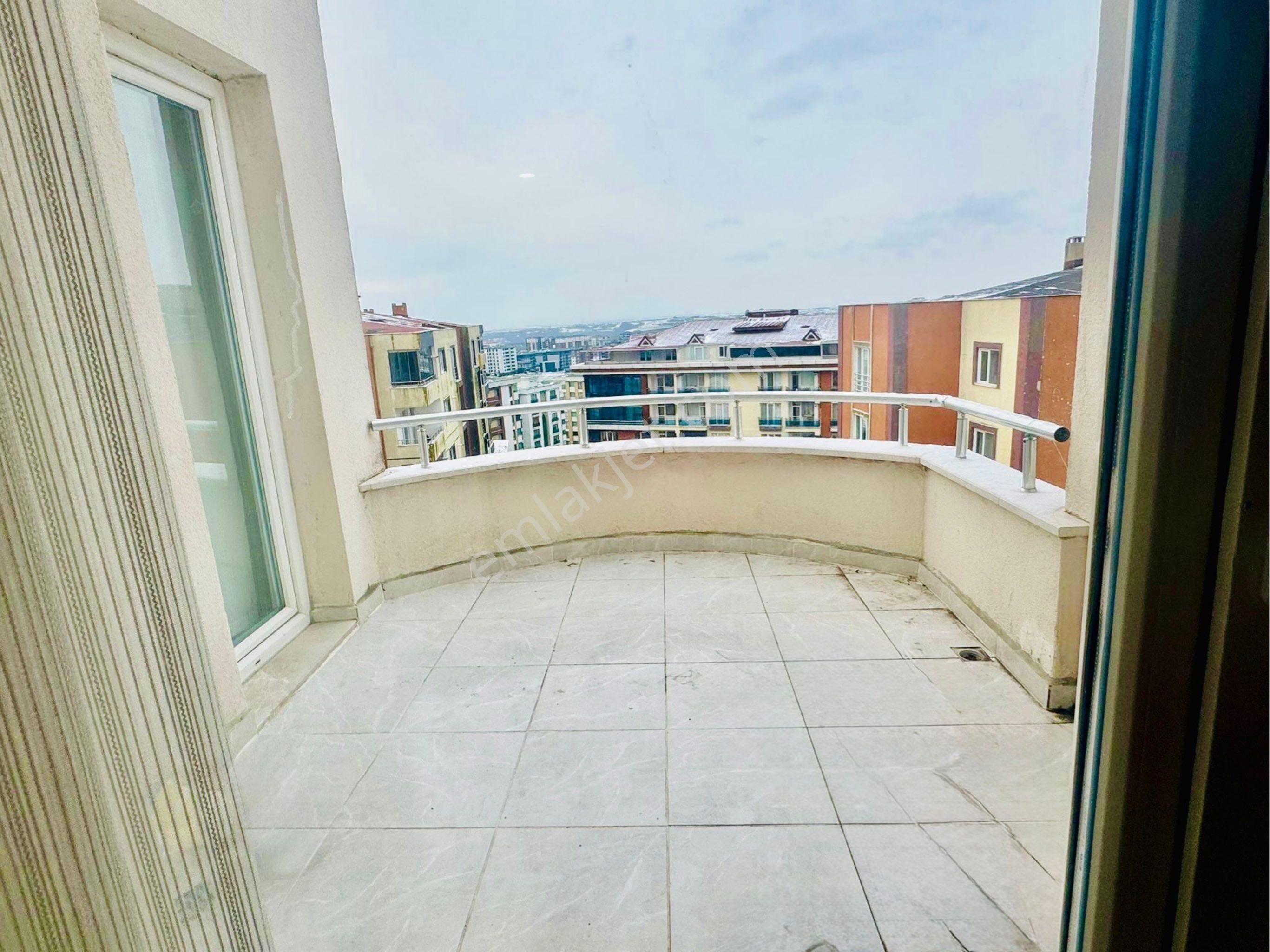 Sahibinden Havuzlu Kapalı Otoparkı İçi Sıfır Daire - Görsel 8