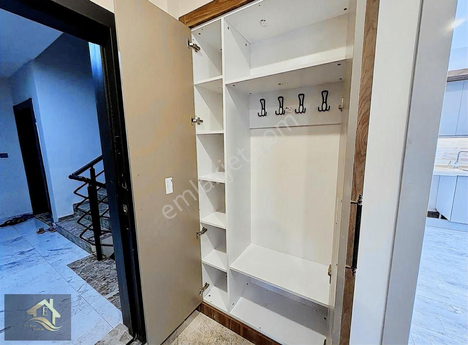 Kuşadası Davutlar'da Ara Kat Ebeveyn Banyolu Satılık 2+1 Daire - Görsel 16