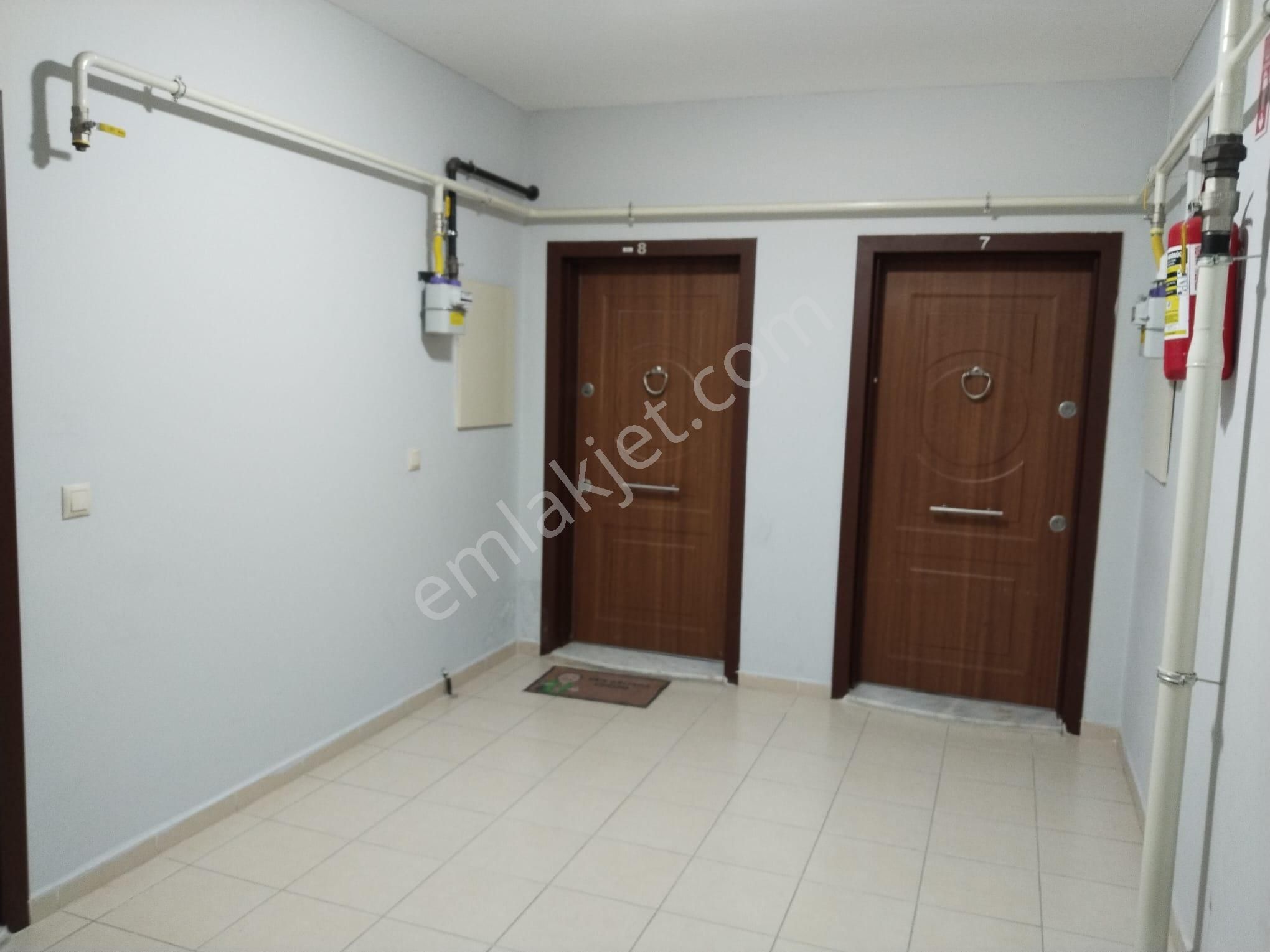 Yabancıdan Acil Satılık 1+1 Daire - Görsel 14