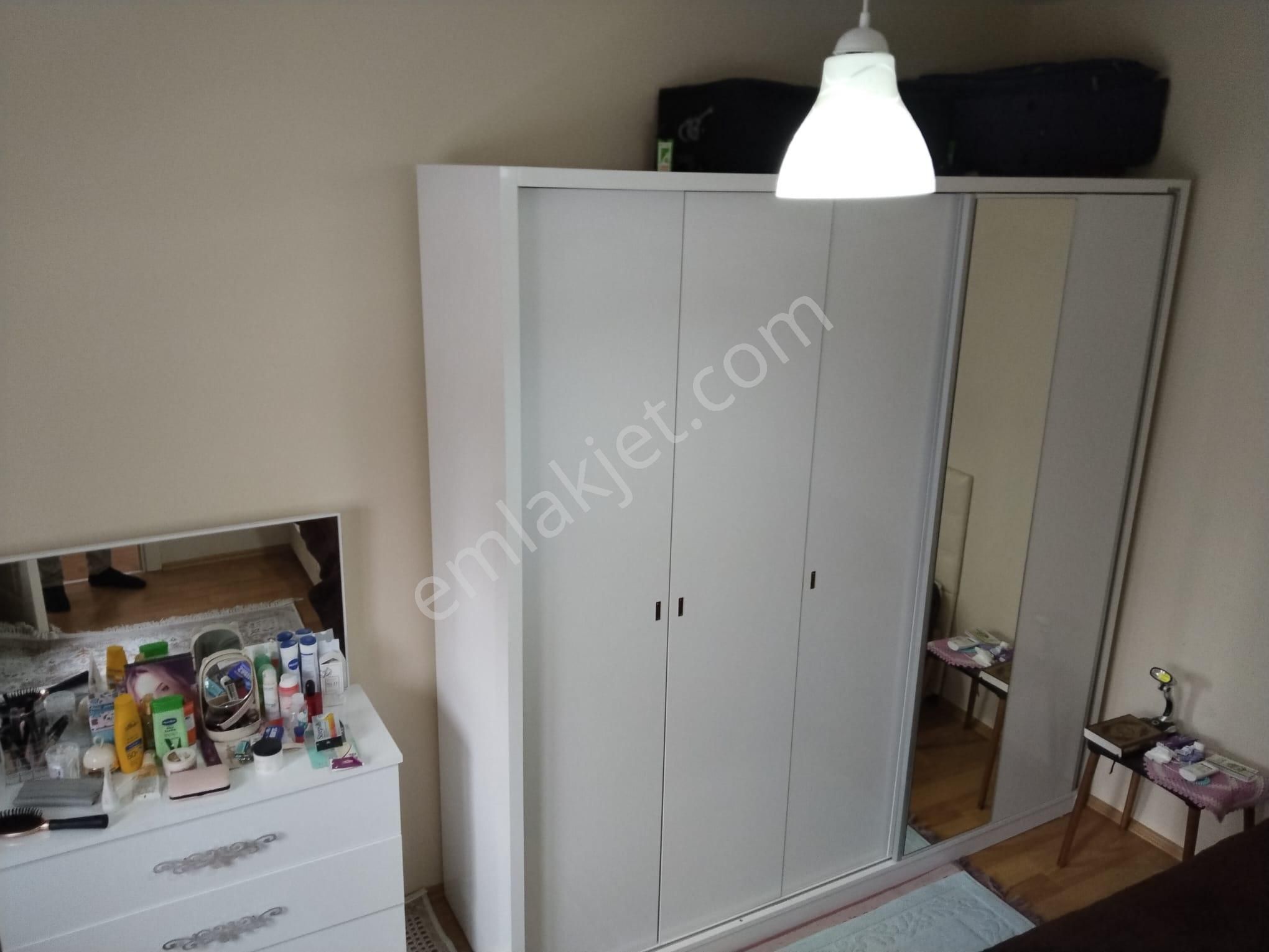 Yabancıdan Acil Satılık 1+1 Daire - Görsel 16