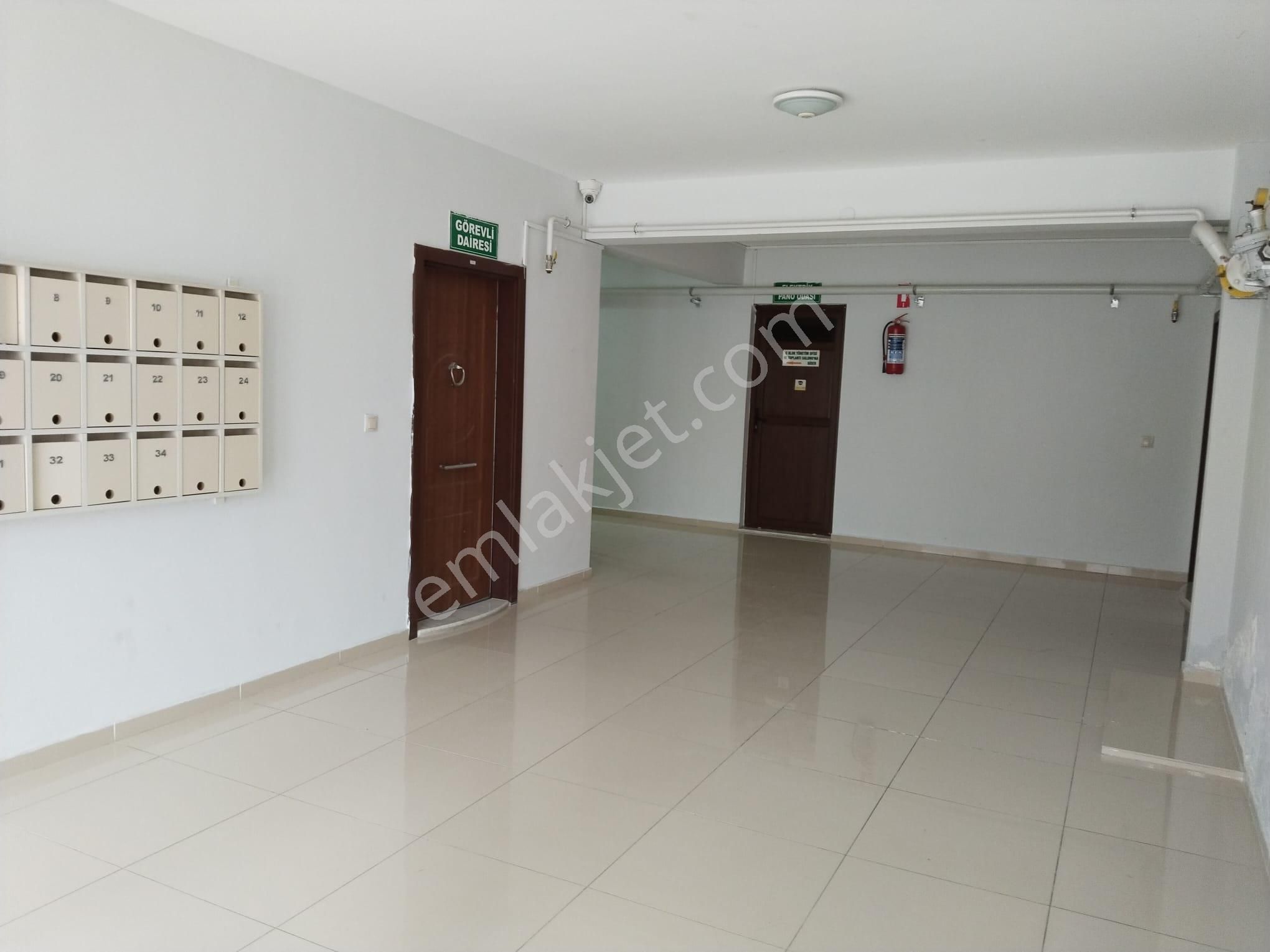 Yabancıdan Acil Satılık 1+1 Daire - Görsel 8