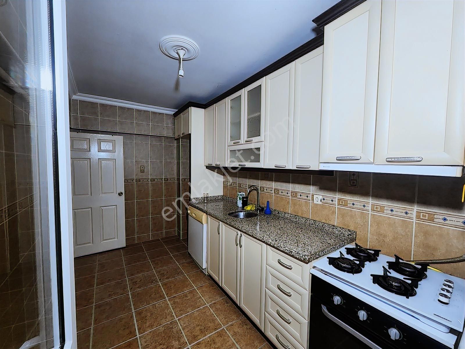 Armaxdan Sarıgöl'de Kiralık 2+1 Arakat Daire - Görsel 4