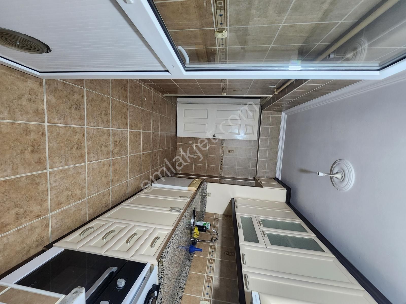Armaxdan Sarıgöl'de Kiralık 2+1 Arakat Daire - Görsel 24