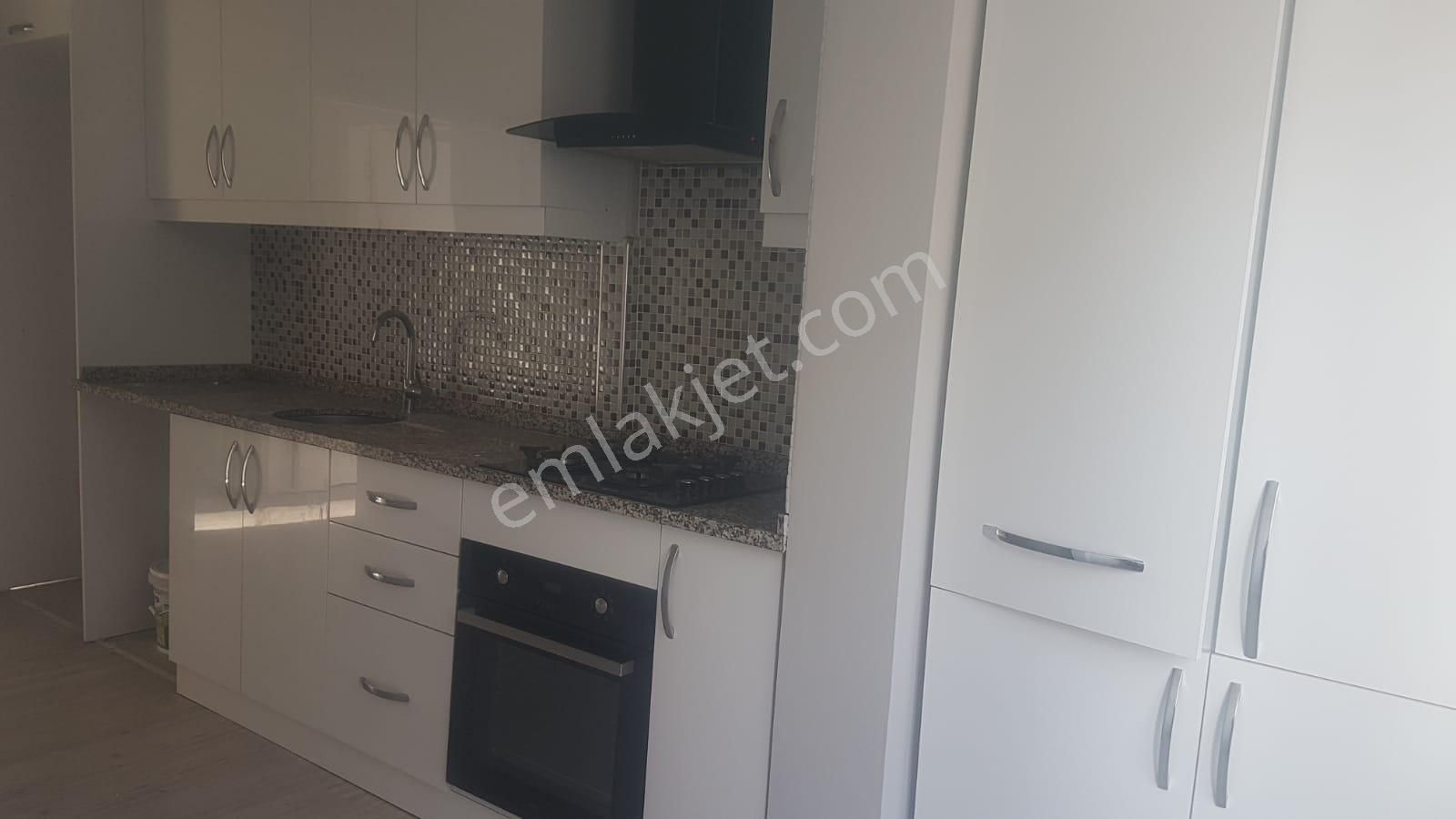 Ender Uysal Gayrimenkulden Gerzele Mahallesin De Kiralık Cam Balkonlu 2+1 Daire... - Görsel 2