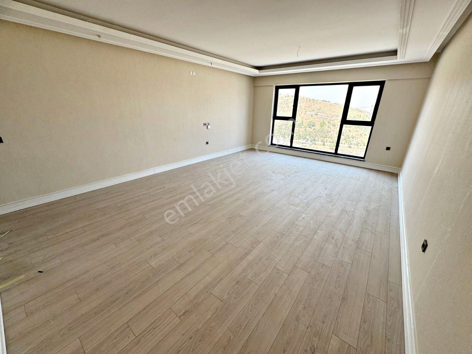 Relax'tan Bulvara Cephe 13.katta Ultra Lüx Emsalsiz 4+1 - Görsel 12