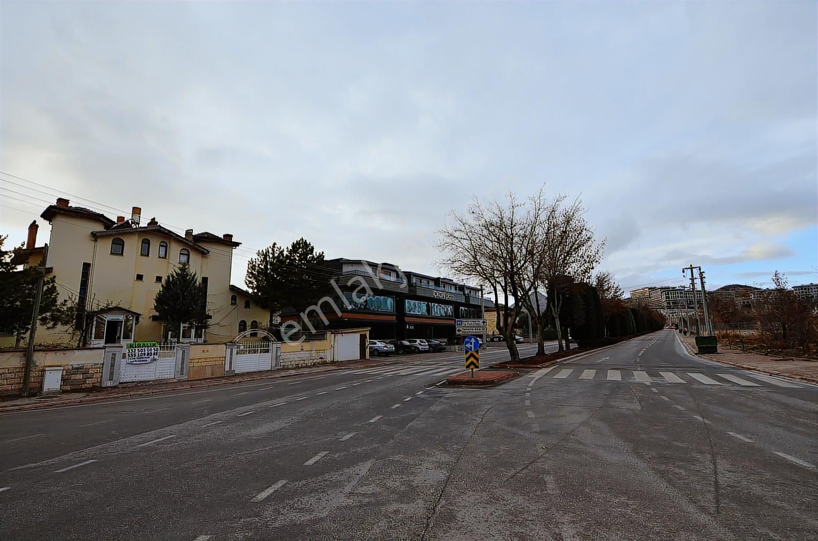 Talha Tozduman'dan Meram Yaka'da 6+1 Oda Müstakil Ev Kiralık - Görsel 12