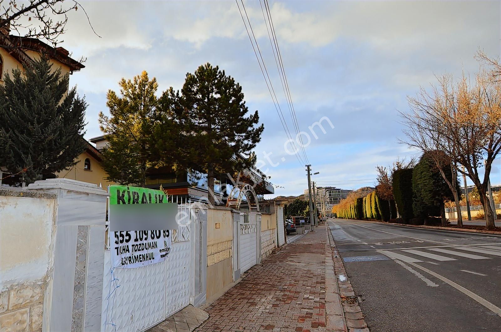 Talha Tozduman'dan Meram Yaka'da 6+1 Oda Müstakil Ev Kiralık - Görsel 13