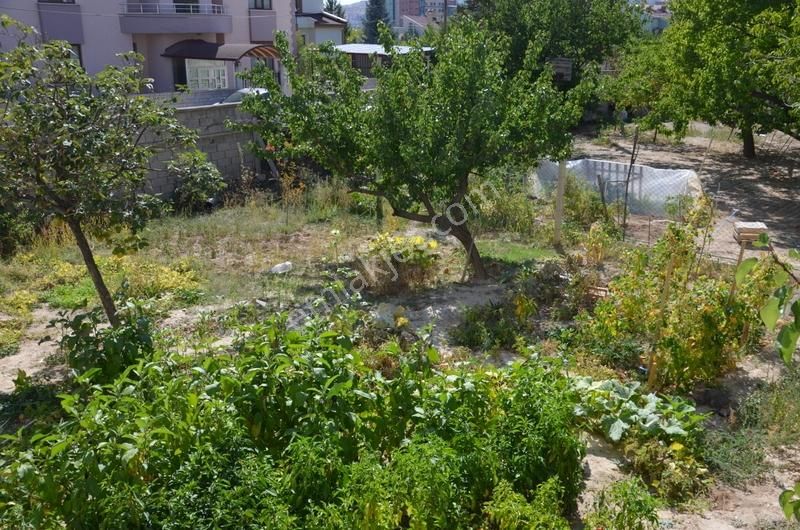 Talha Tozduman'dan Meram Yaka'da 6+1 Oda Müstakil Ev Kiralık - Görsel 8