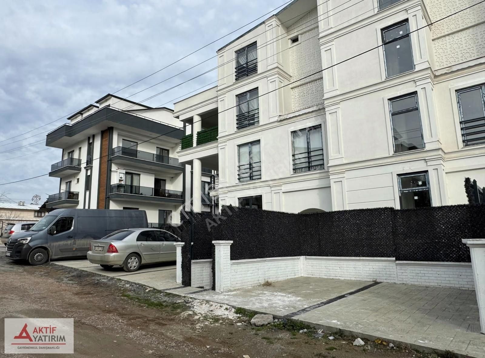 Villa Tadında Bahçeli Ayrı Girişli 3+1 Lüks Bahçe Dubleks - Görsel 33