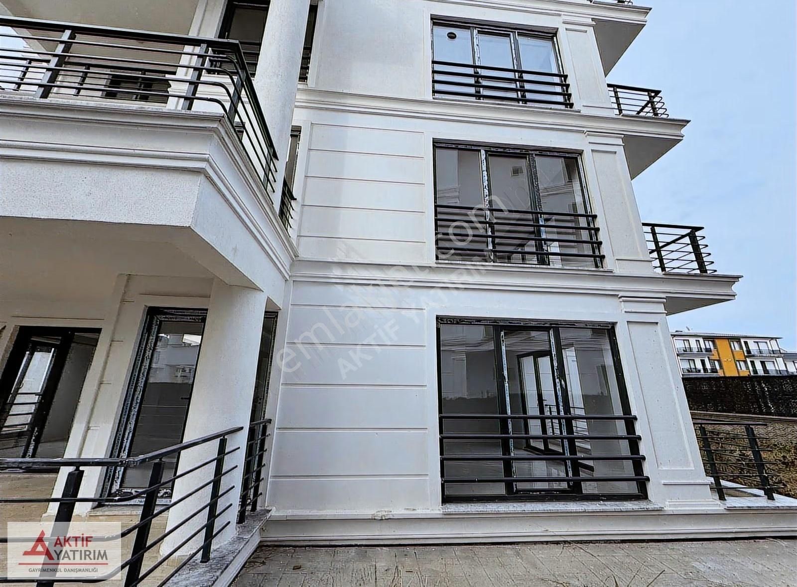 Villa Tadında Bahçeli Ayrı Girişli 3+1 Lüks Bahçe Dubleks - Görsel 2