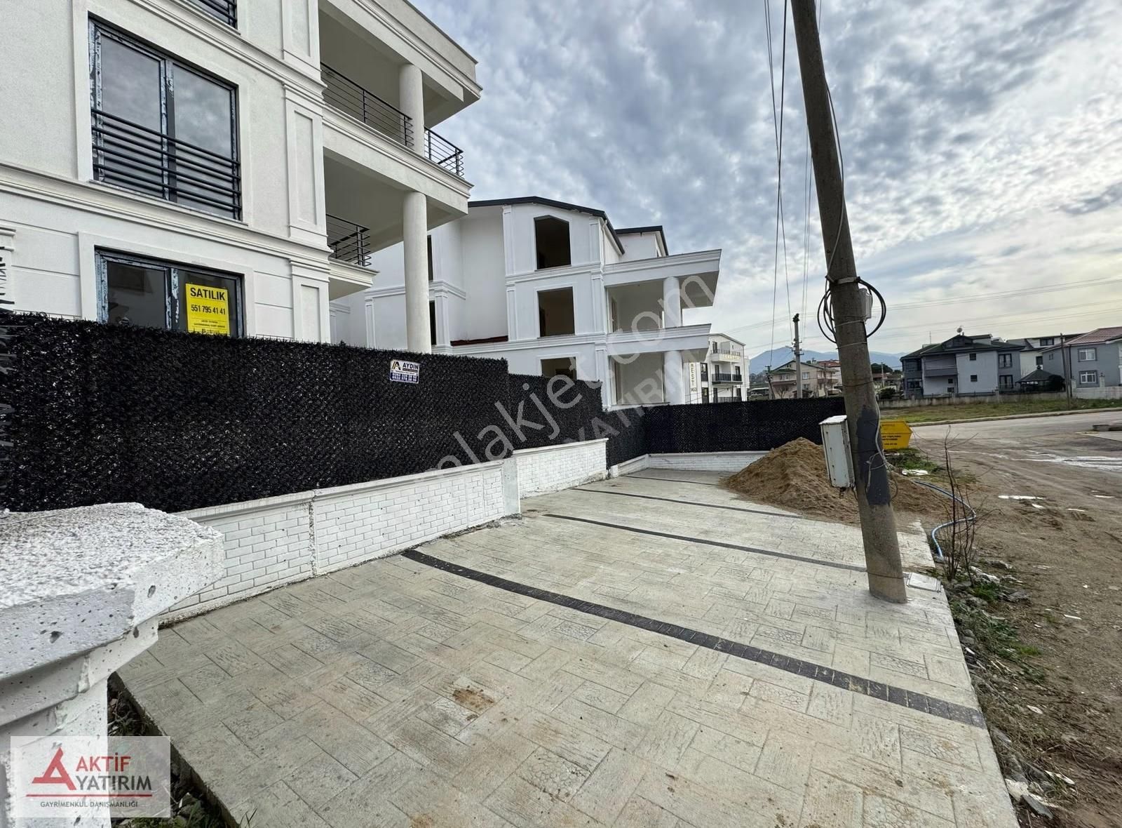 Villa Tadında Bahçeli Ayrı Girişli 3+1 Lüks Bahçe Dubleks - Görsel 18