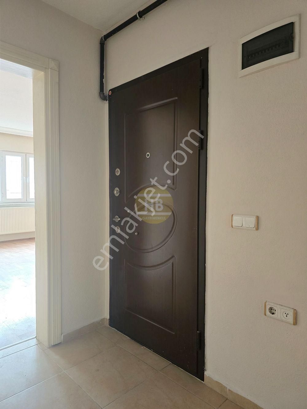 Hb'den 3+1 Kiralık Daire, Doğalgazlı, Mükemmel Ferahlıkta, Sakin Aile Apartmanı - Görsel 28