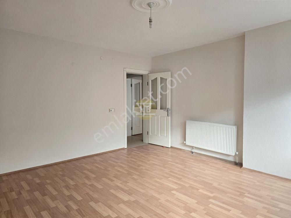 Hb'den 3+1 Kiralık Daire, Doğalgazlı, Mükemmel Ferahlıkta, Sakin Aile Apartmanı - Görsel 15