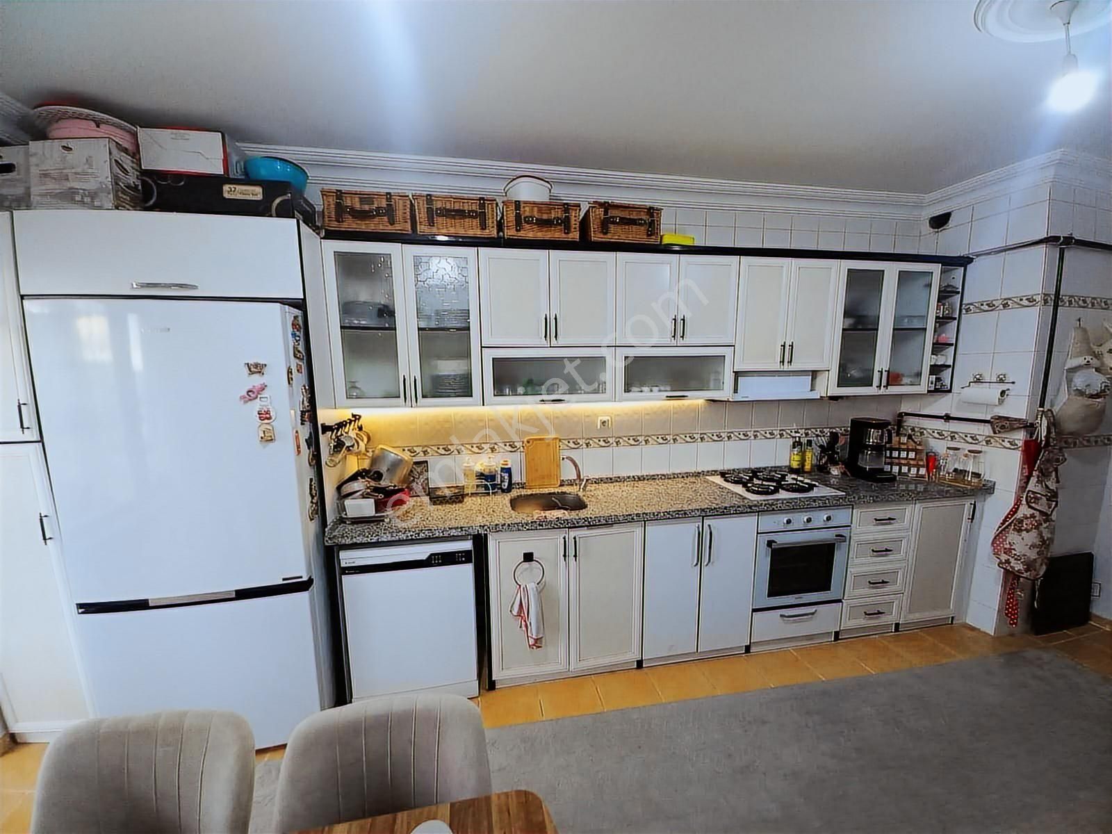 Otogar Karşısı Mustaş Sitesinde Yola Cephe Satılık 3+1 Daire - Görsel 11