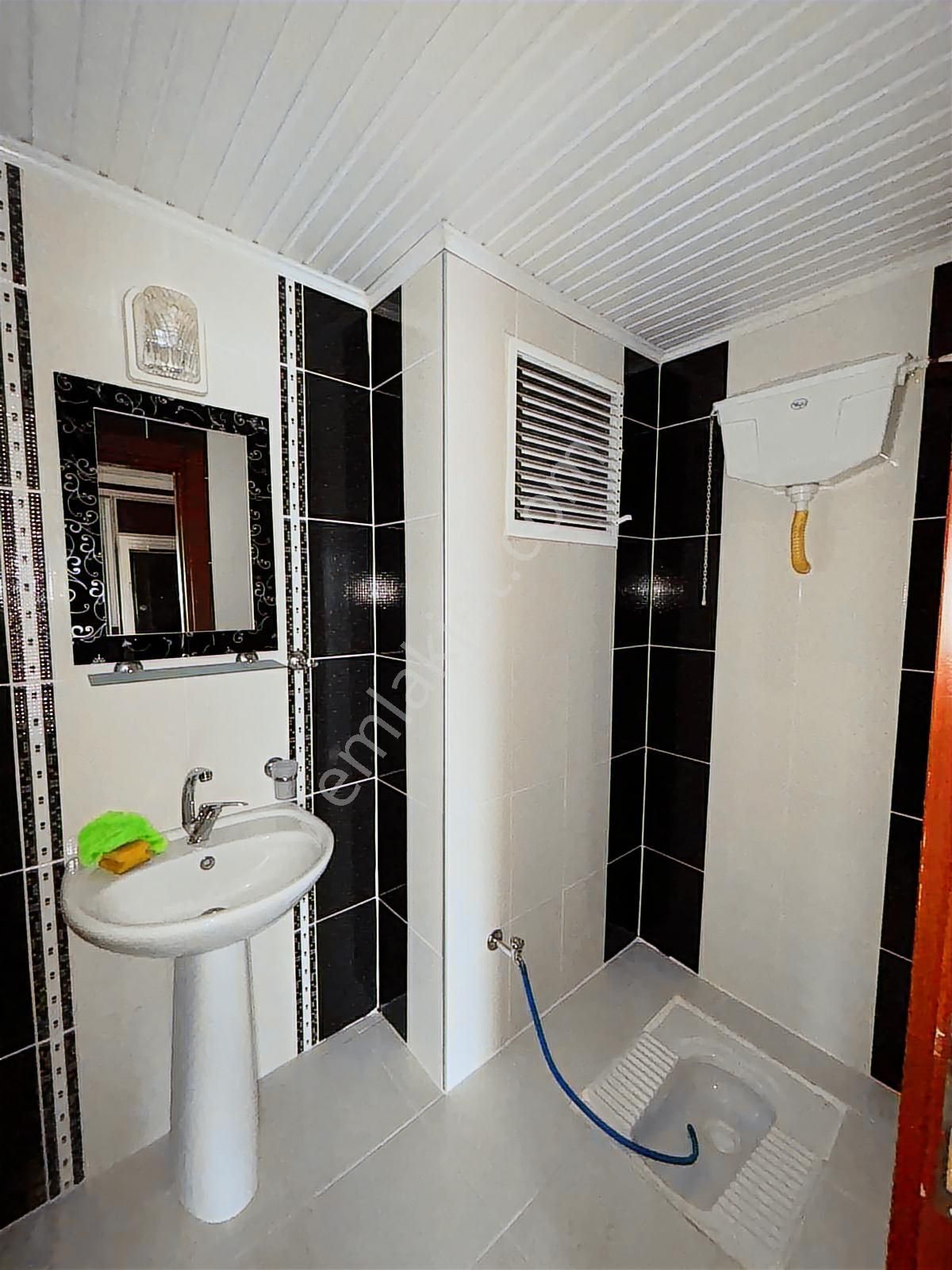 Kozan Gayrimenkulden Özgül Sitesinde 3+1 Geniş Ferah Daire - Görsel 9