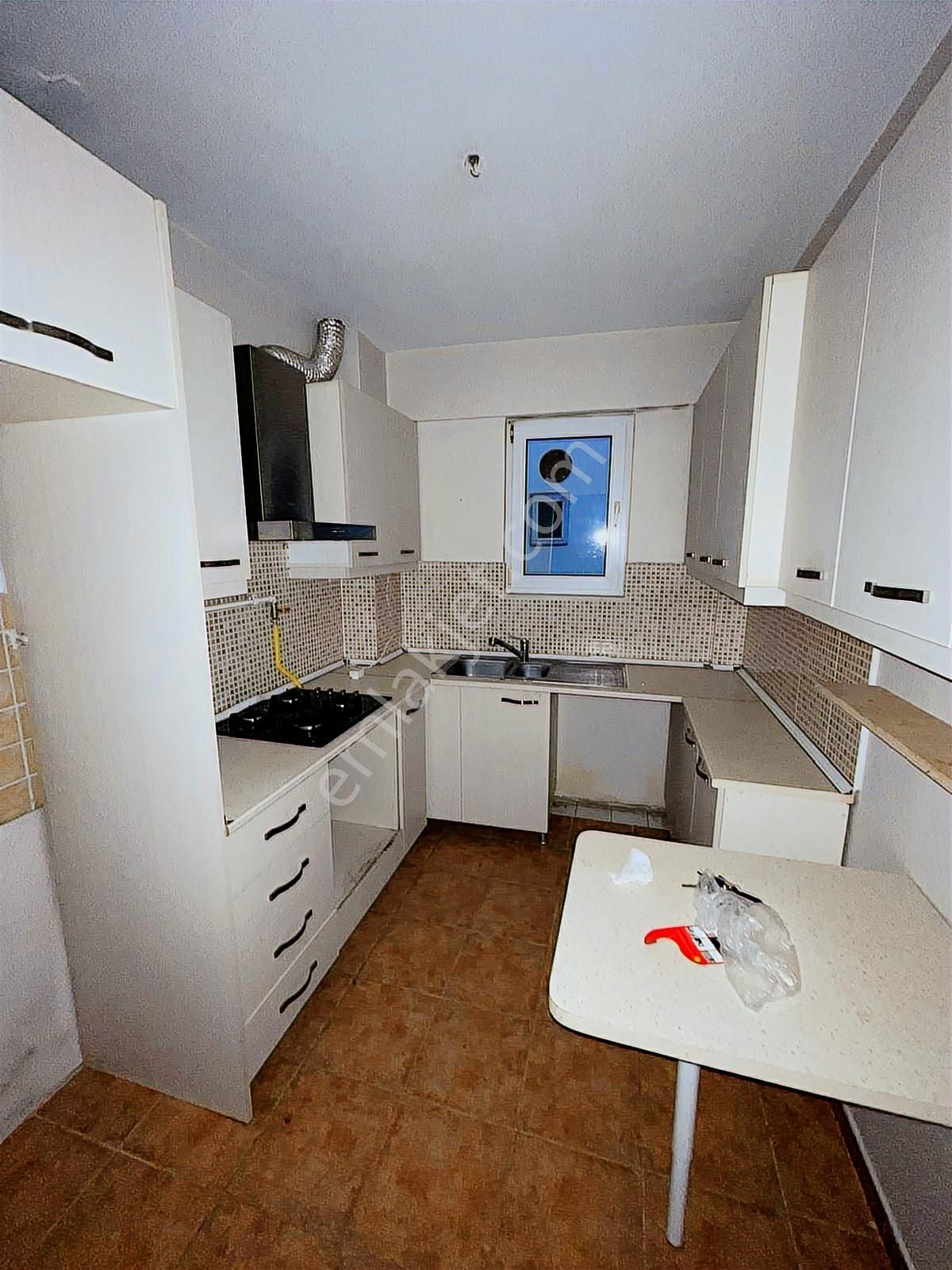 Erenköy'de Marmaraya Yakın Balkonlu Net 90m2 2+1 - Görsel 19