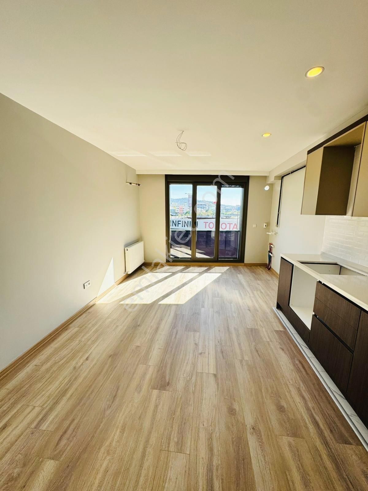 █ Konfor █ Küçükyalı'da Komple Ön Cephe 2.kat Balkonlu Sıfır 2+1 - Görsel 30