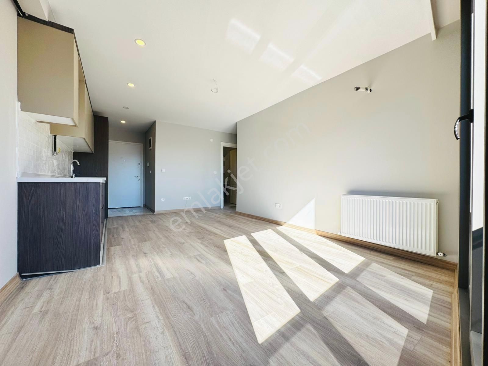 █ Konfor █ Küçükyalı'da Komple Ön Cephe 2.kat Balkonlu Sıfır 2+1 - Görsel 31