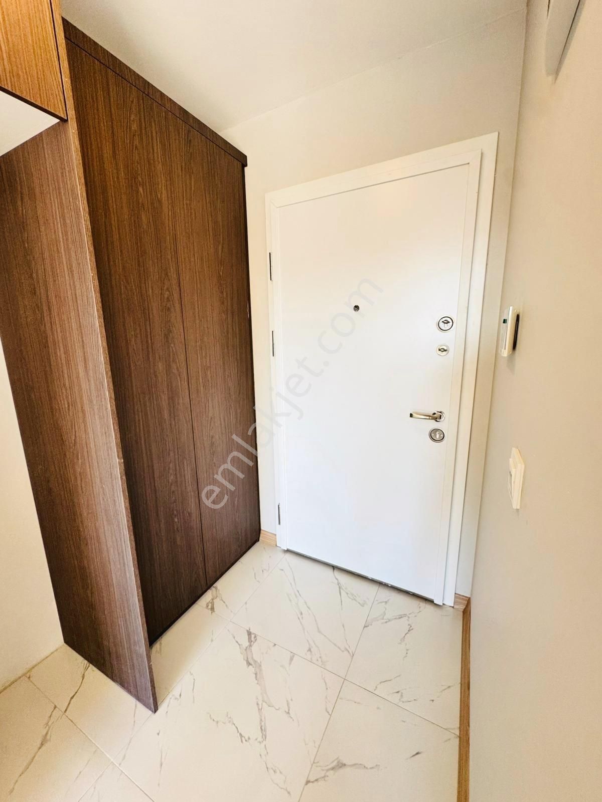 █ Konfor █ Küçükyalı'da Komple Ön Cephe 2.kat Balkonlu Sıfır 2+1 - Görsel 23