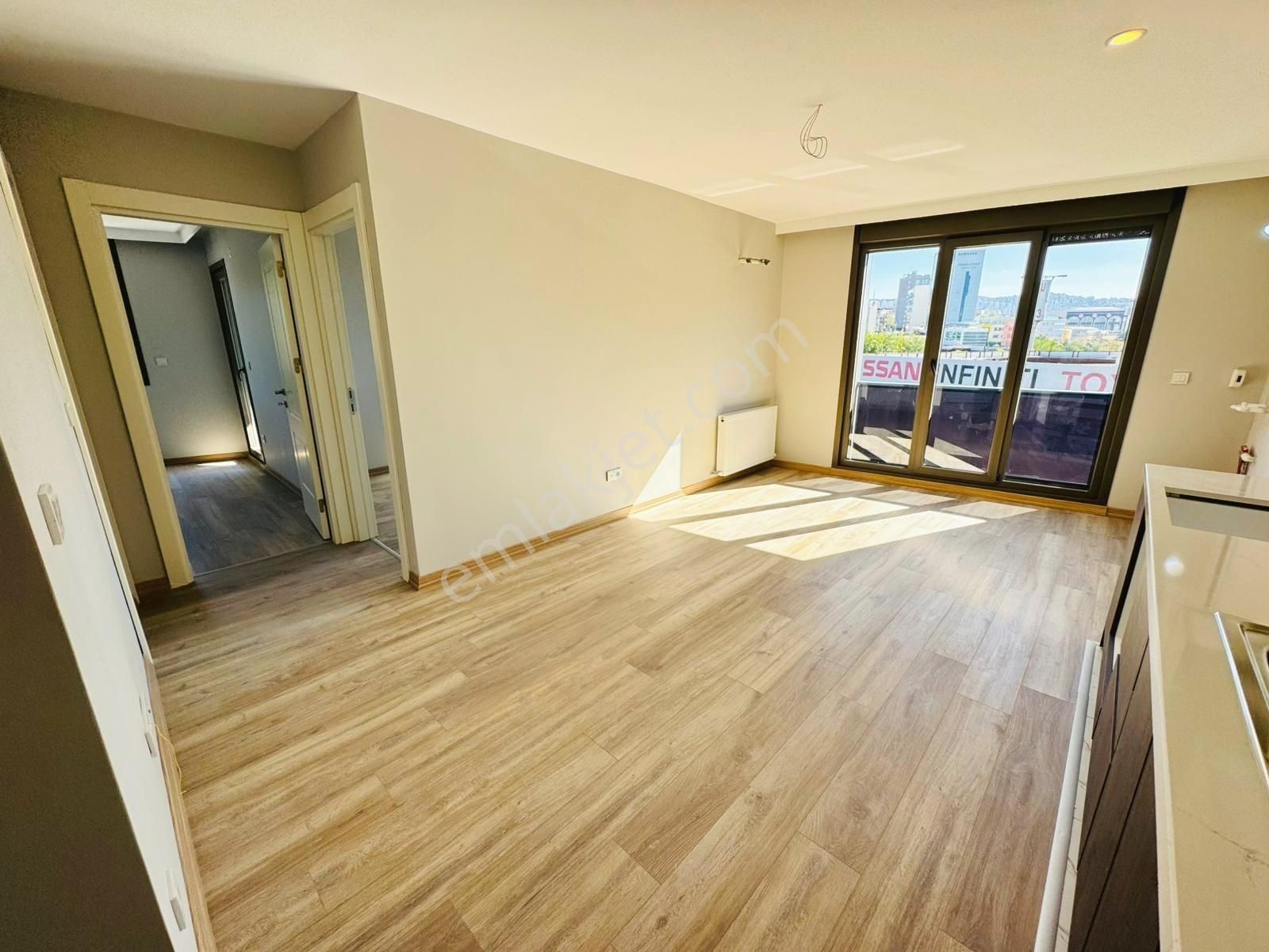 █ Konfor █ Küçükyalı'da Komple Ön Cephe 2.kat Balkonlu Sıfır 2+1 - Görsel 8