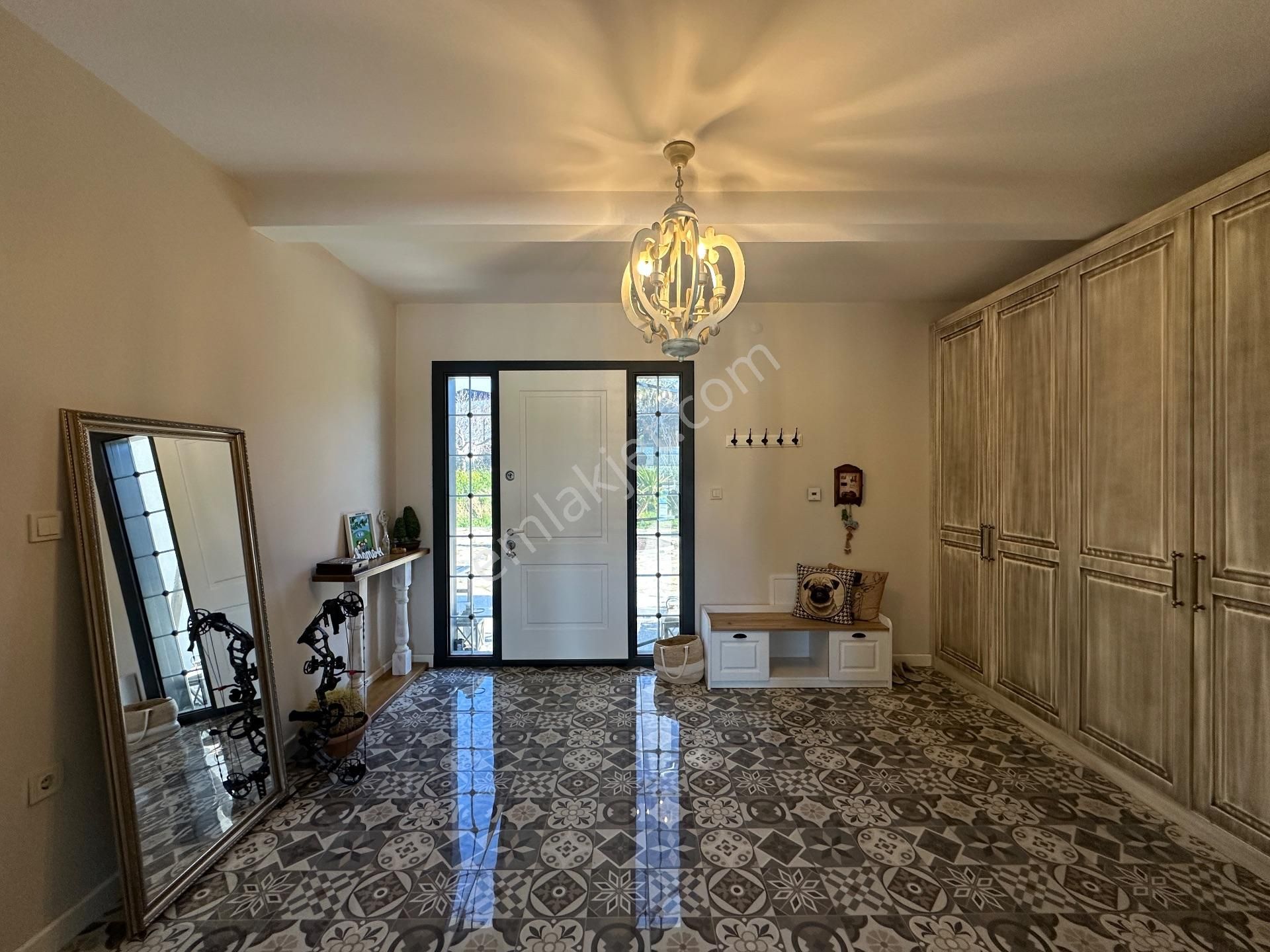 Urla Bademler 5 Dönüm Arsa İçerisinde Satılık 4+2 Müstakil Villa - Görsel 11