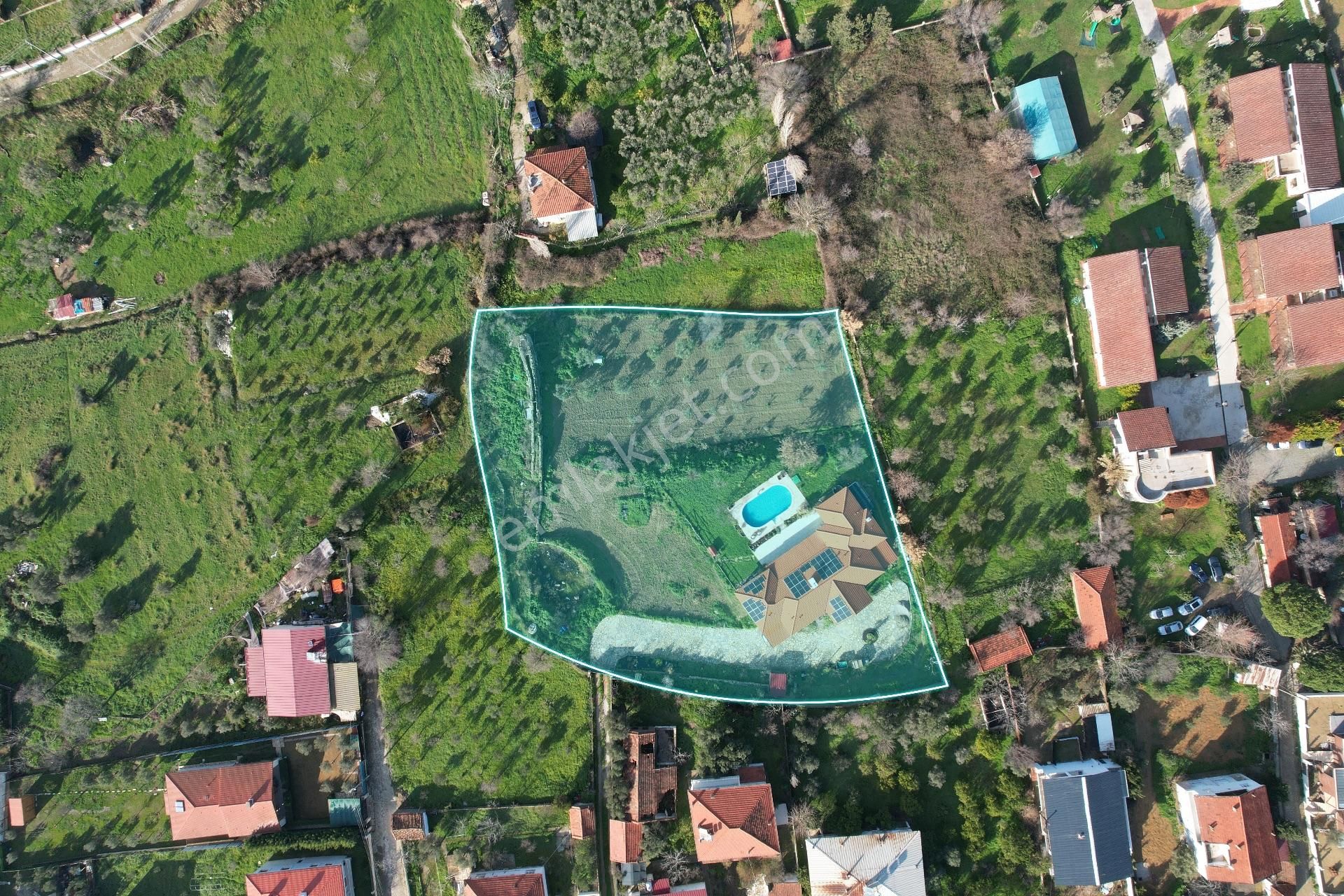 Urla Bademler 5 Dönüm Arsa İçerisinde Satılık 4+2 Müstakil Villa - Görsel 2