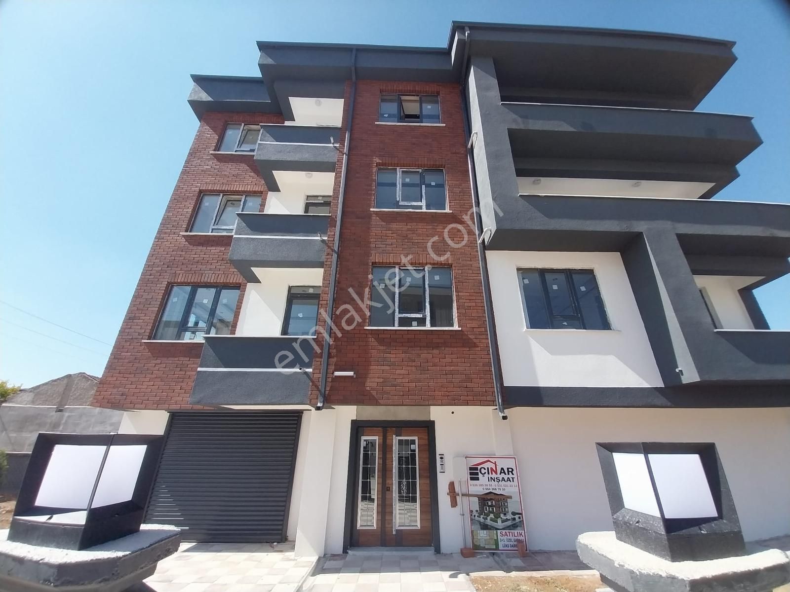 71 Evler Bulvar Yakını Özel Garajlı Satılık Sıfır 3+1 Daire