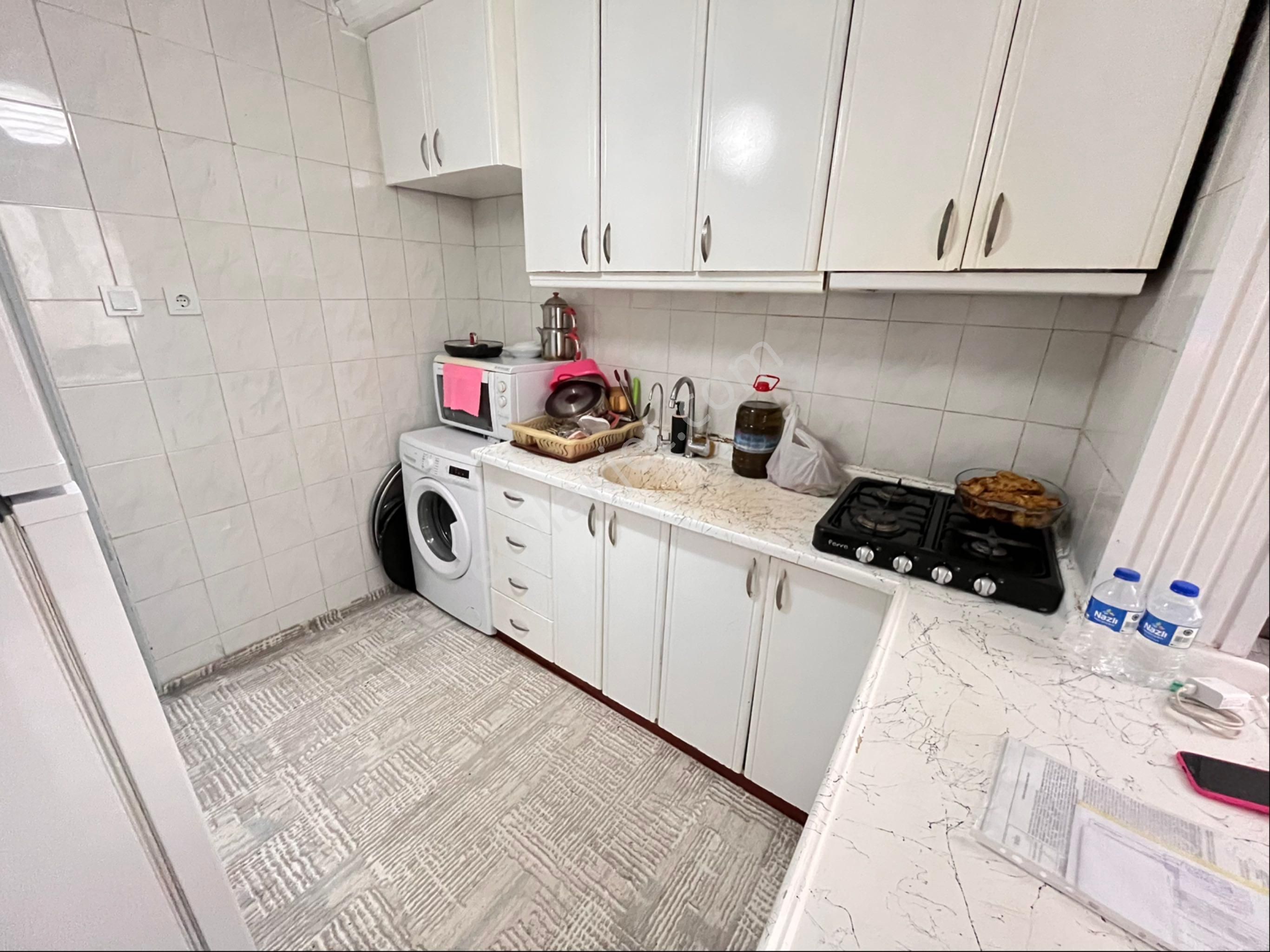 Yeşılyurtta Manolya Parkı Yakınında Çift Cepheli Temiz Bakımlı Arakat Daire - Görsel 13