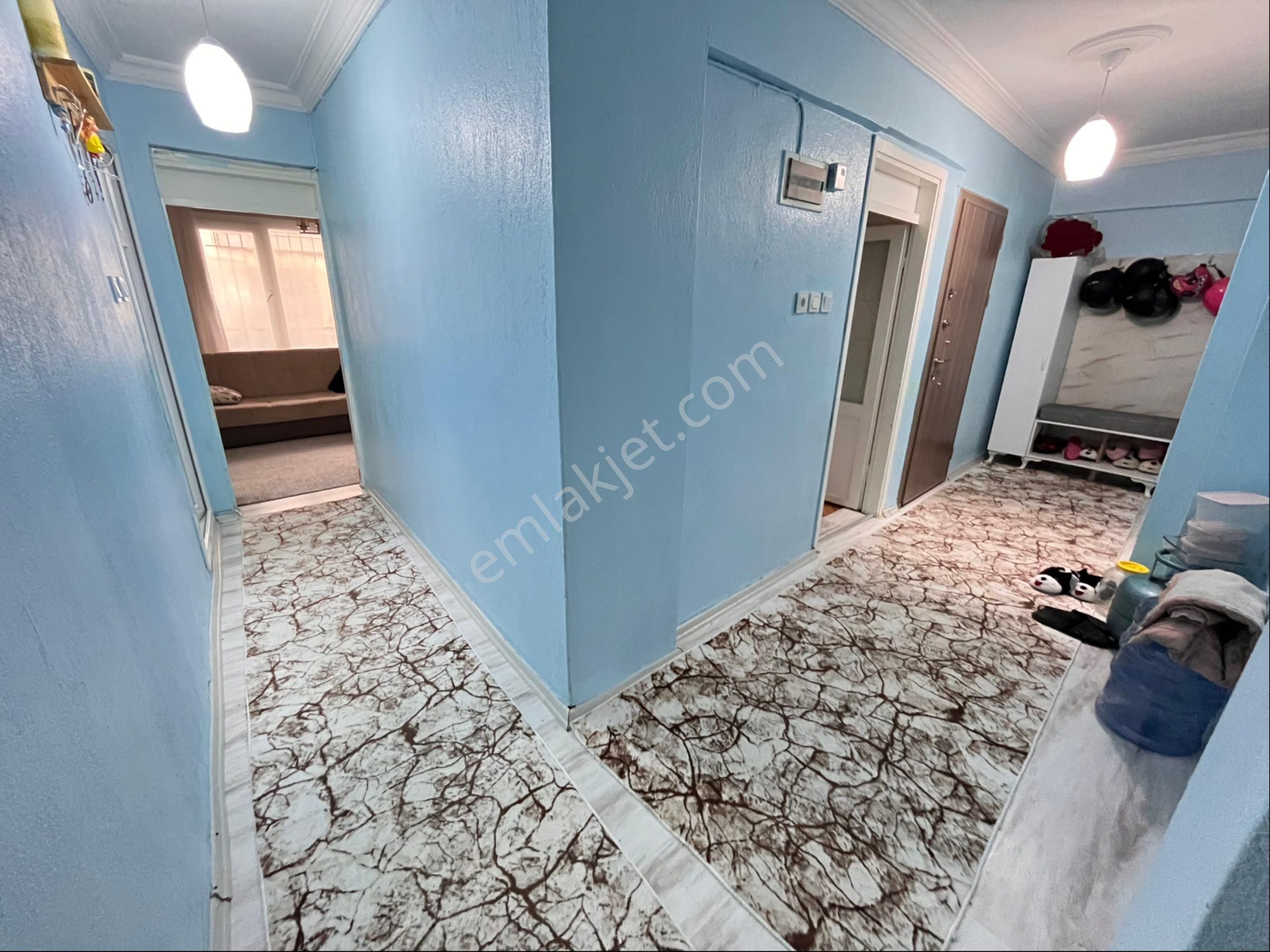 Yeşılyurtta Manolya Parkı Yakınında Çift Cepheli Temiz Bakımlı Arakat Daire - Görsel 28