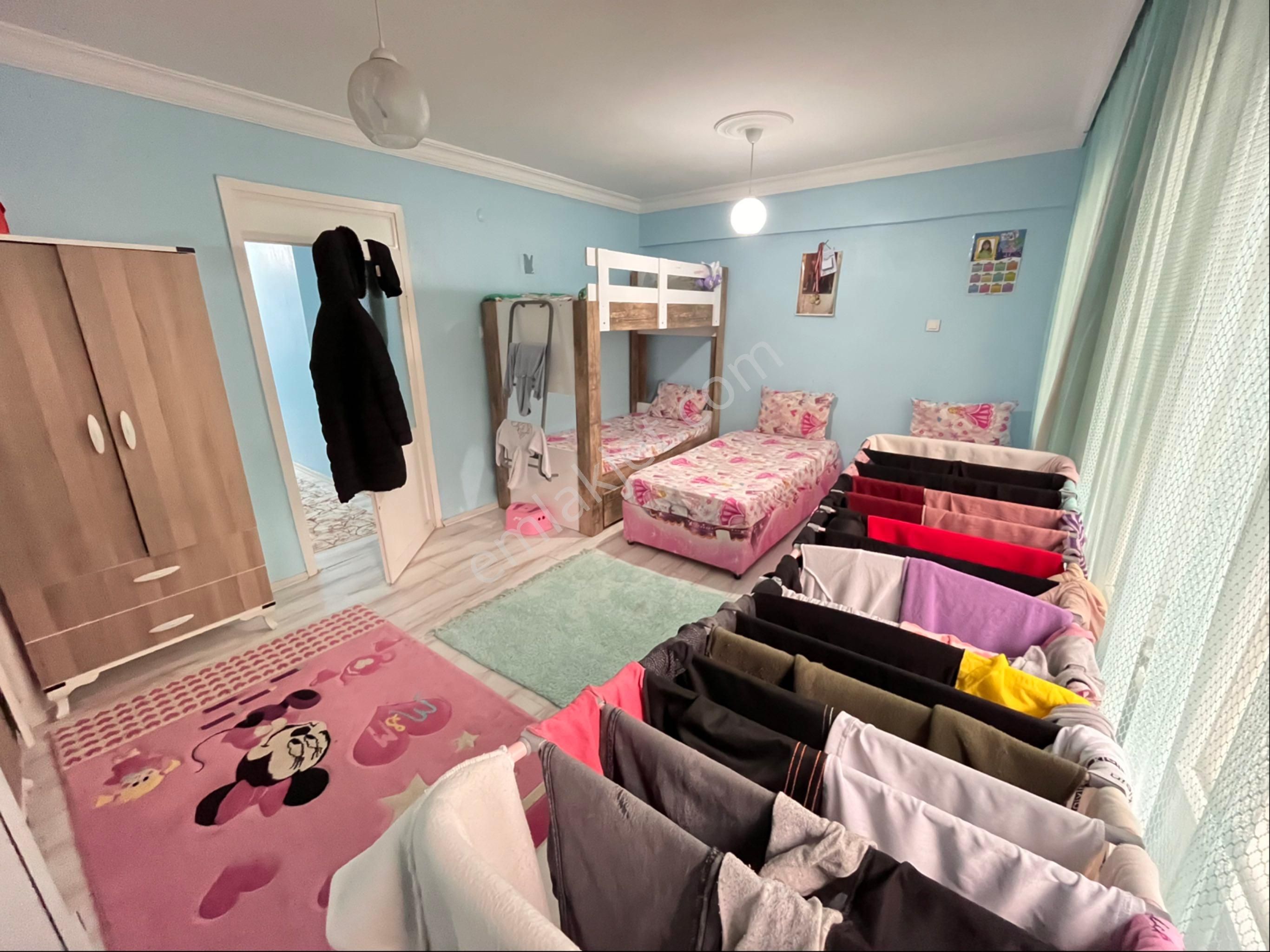 Yeşılyurtta Manolya Parkı Yakınında Çift Cepheli Temiz Bakımlı Arakat Daire - Görsel 19