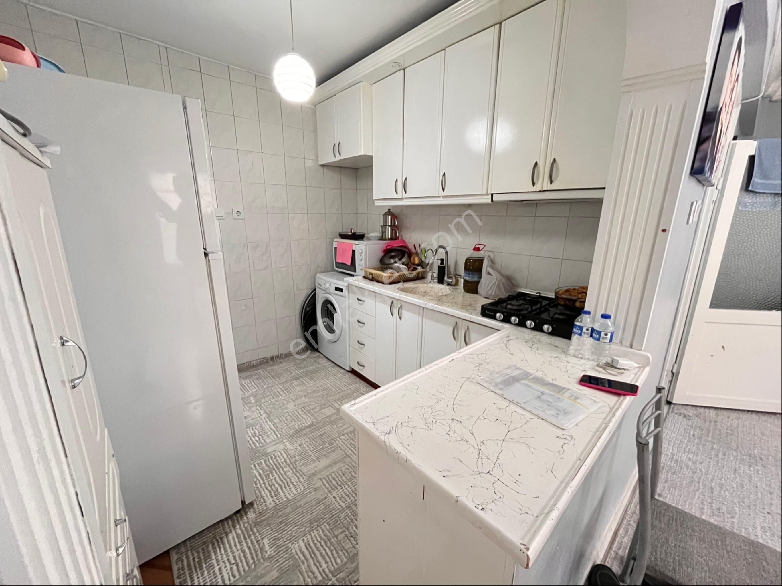 Yeşılyurtta Manolya Parkı Yakınında Çift Cepheli Temiz Bakımlı Arakat Daire - Görsel 14