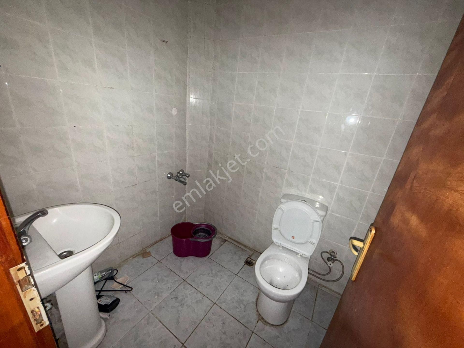 Bilgen Vatan'dan Aktepe Adnan Menderes'te Yüksek Giriş Kat Ön Cephe Balkonlu 2+1 Satılık Daire - Görsel 18