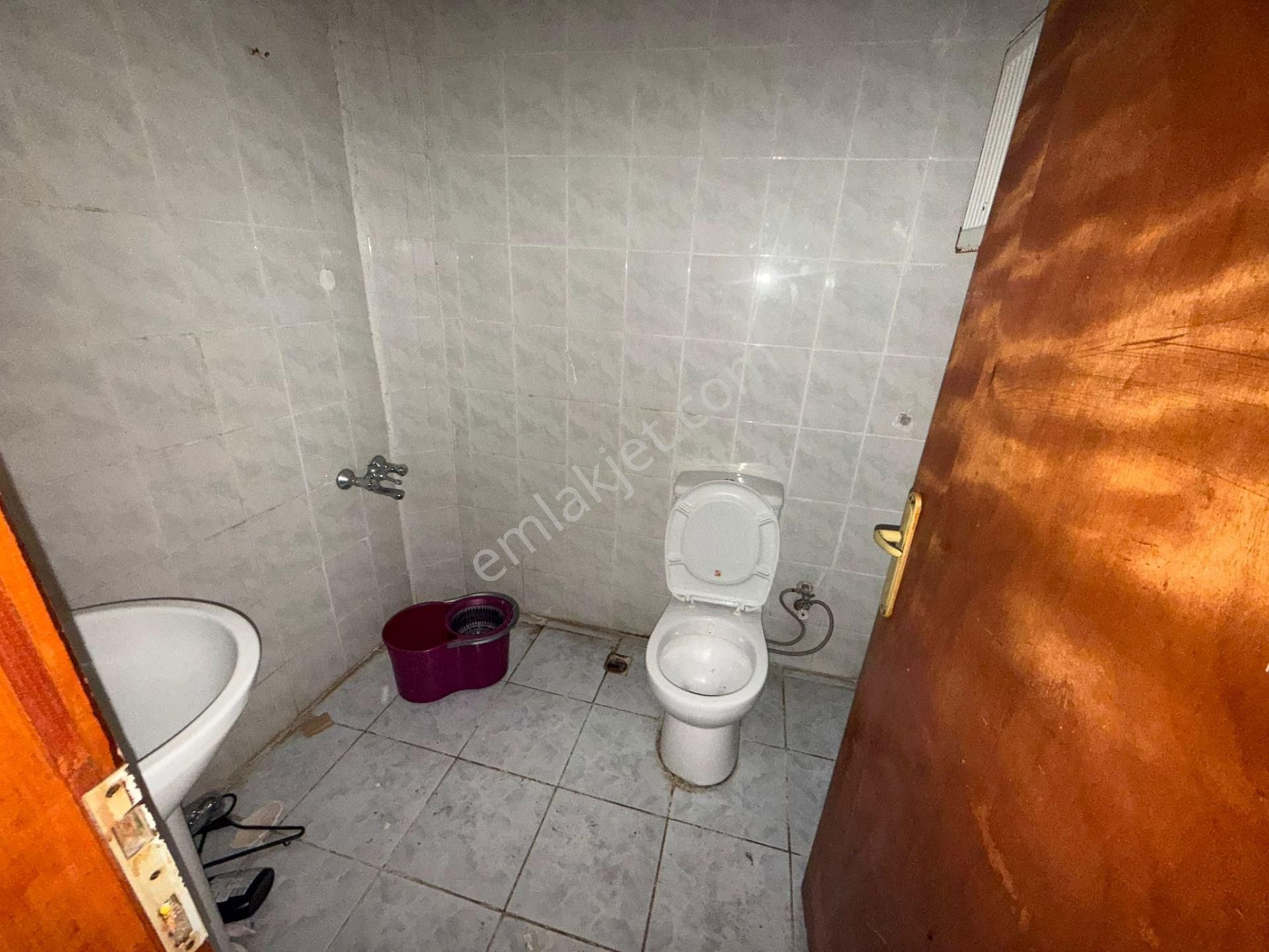 Bilgen Vatan'dan Aktepe Adnan Menderes'te Yüksek Giriş Kat Ön Cephe Balkonlu 2+1 Satılık Daire - Görsel 17